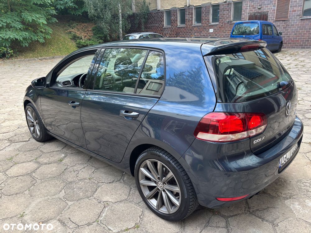 Volkswagen Golf 2.0 TDI Highline - 4