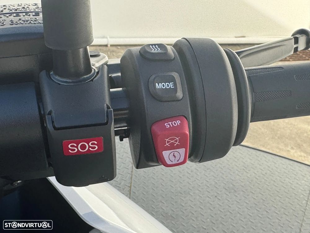 BMW CE 04 A1 125cc - 11