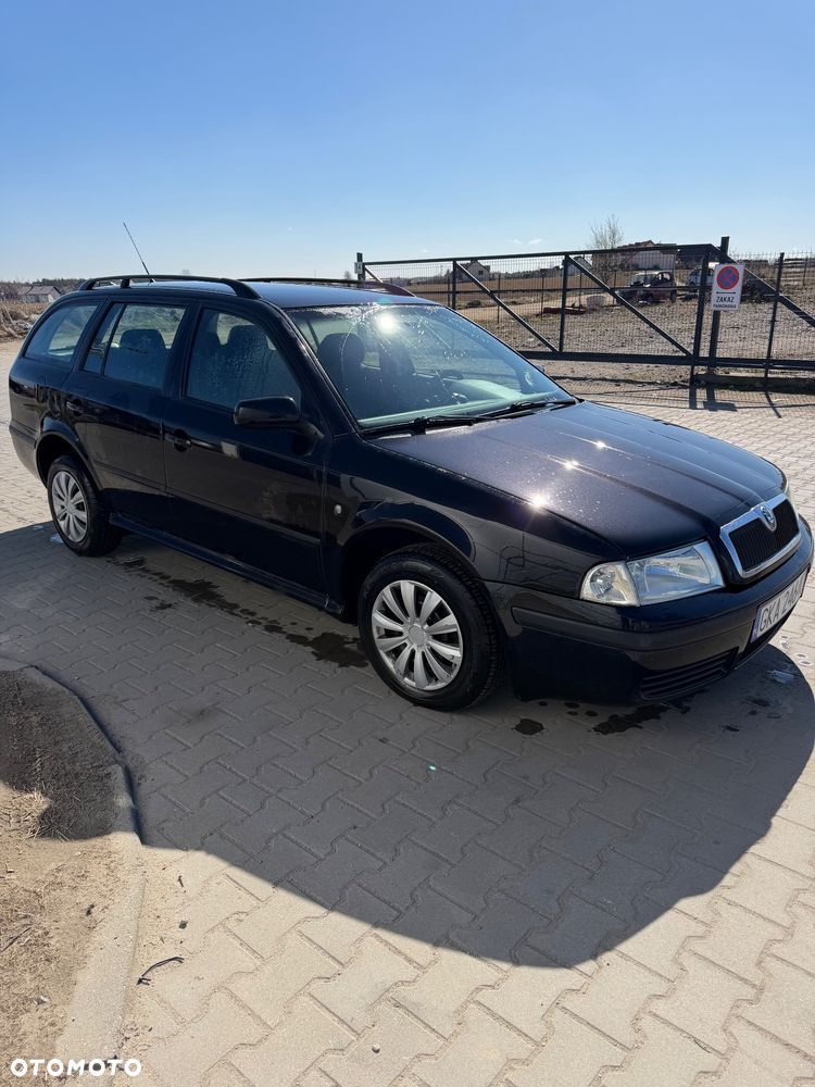 Skoda Octavia 1.6 Tour - 7