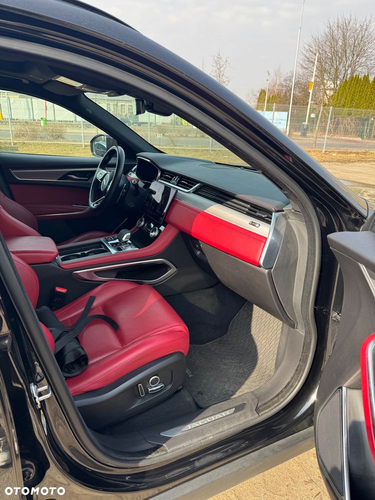 Jaguar F-Pace D300 AWD R-Dynamic SE 90th Anniversary Edition - 16