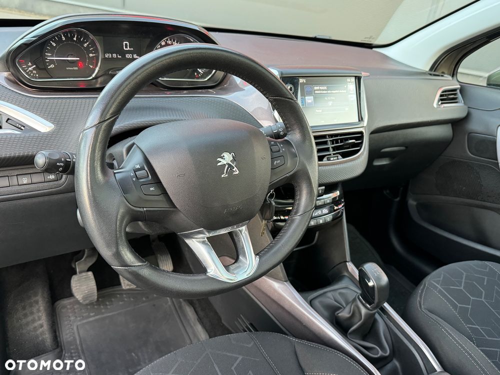 Peugeot 2008 1.6 VTi Allure - 6