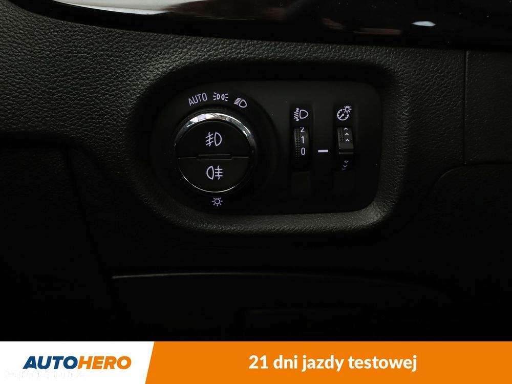 Opel Astra V 1.4 T Enjoy S&S - 30