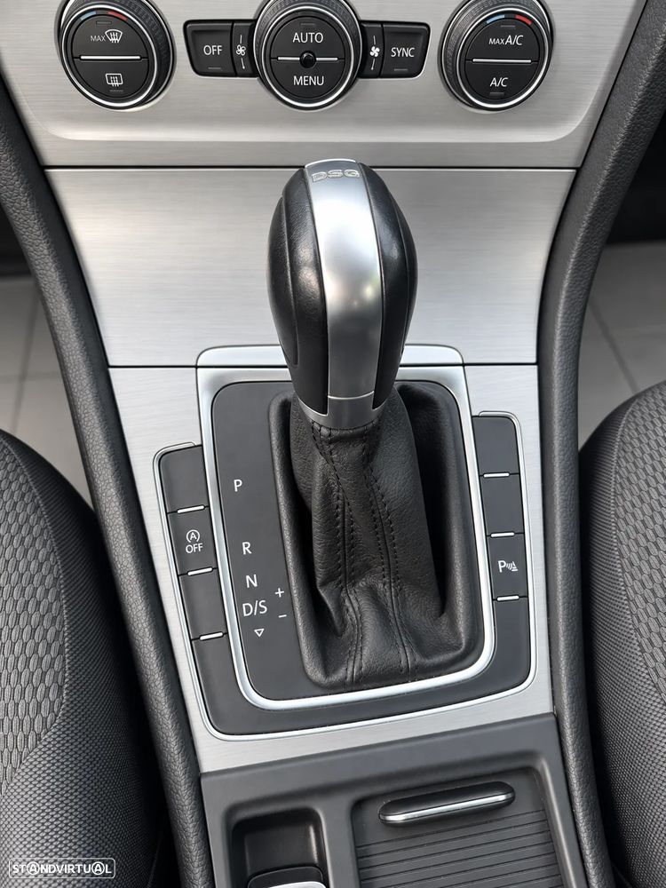 VW Golf - 12