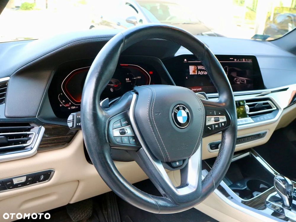 BMW X5 xDrive40i - 12