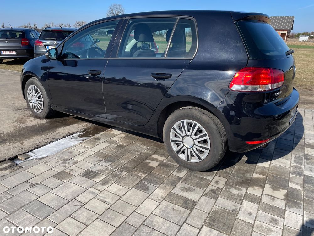 Volkswagen Golf 1.6 TDI BlueMotion Technology Trendline - 38