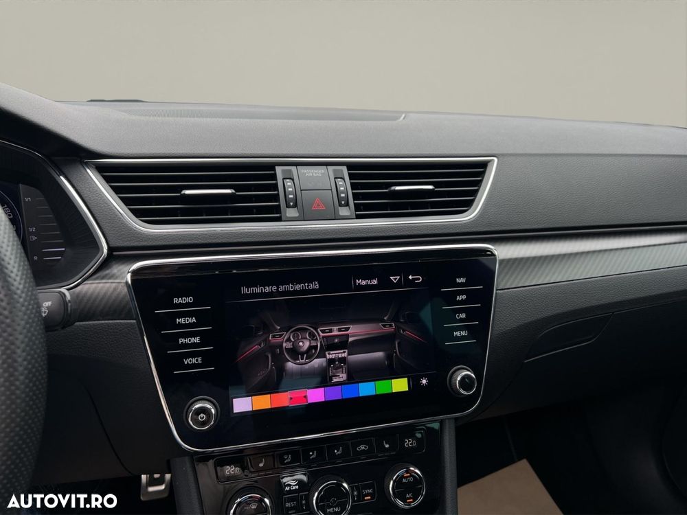 Skoda Superb 2.0 TDI DSG Sportline - 29