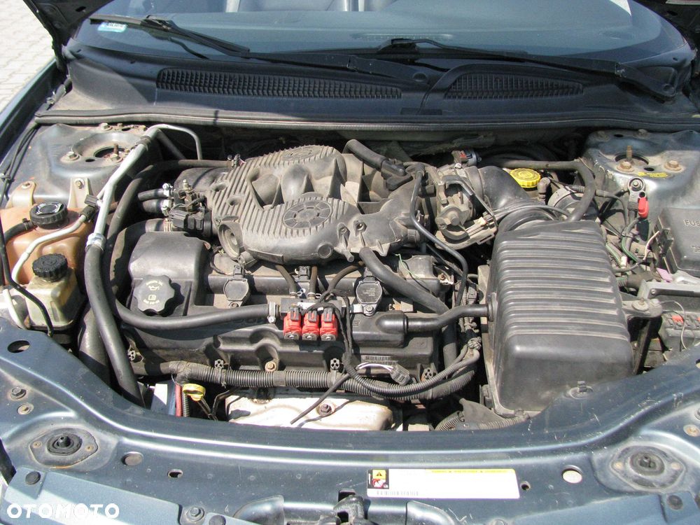 Chrysler Sebring - 8