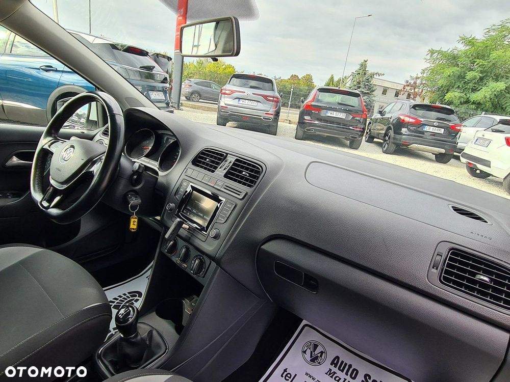 Volkswagen Polo 1.0 Comfortline - 21