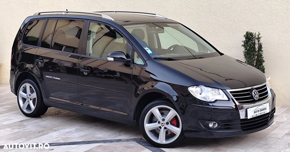 Volkswagen Touran - 2