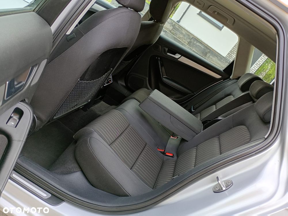 Audi A4 Avant - 10