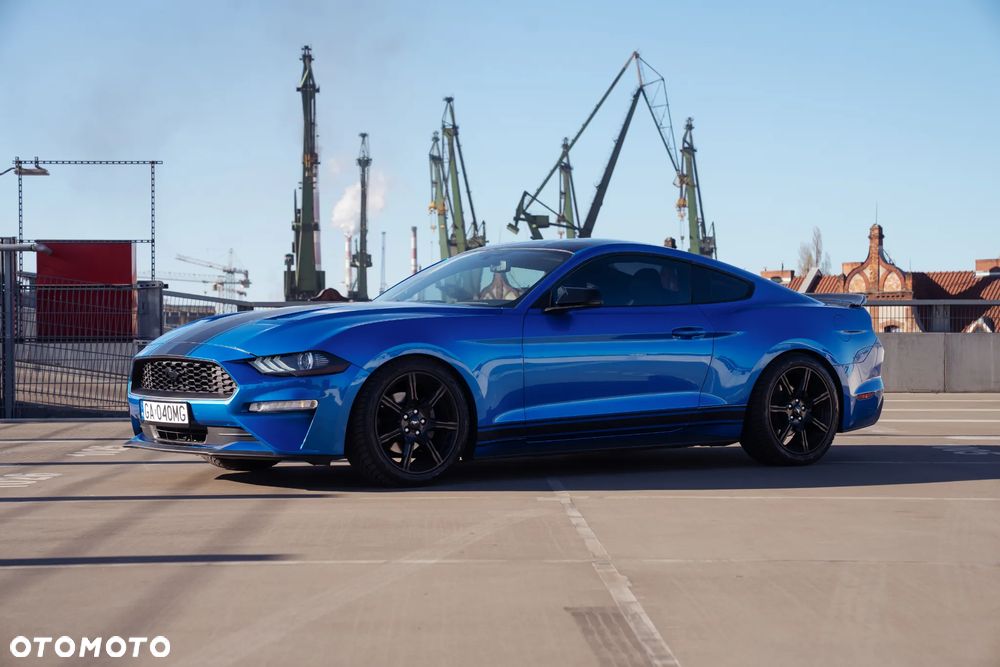 Ford Mustang - 10