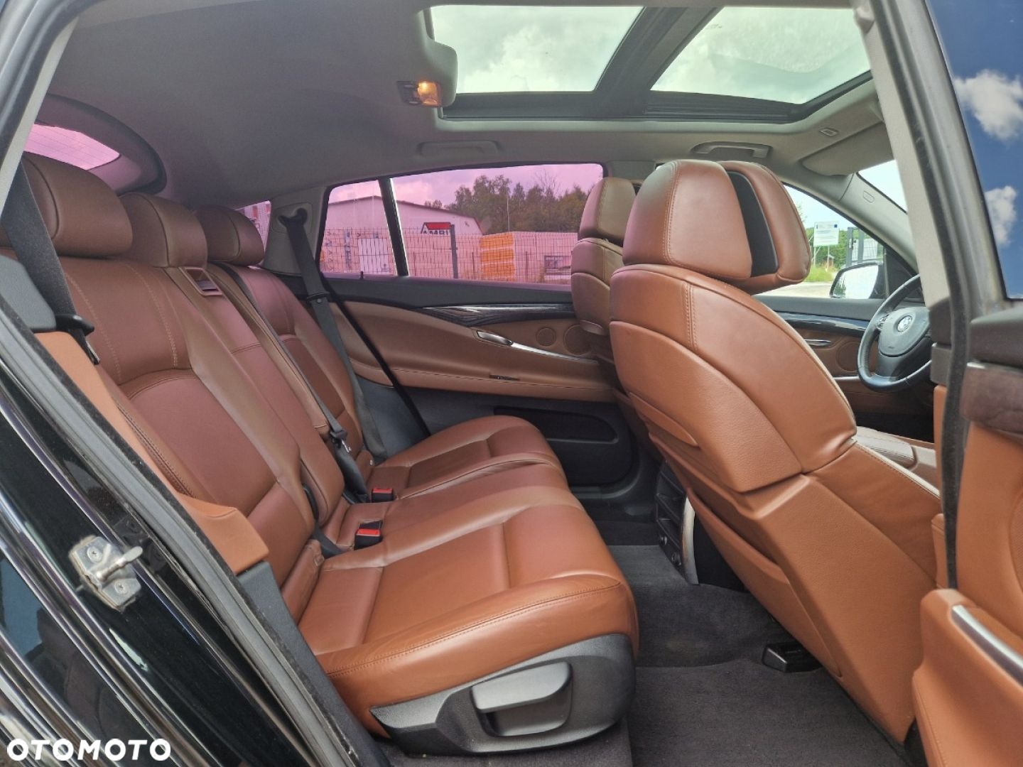BMW 5GT - 21