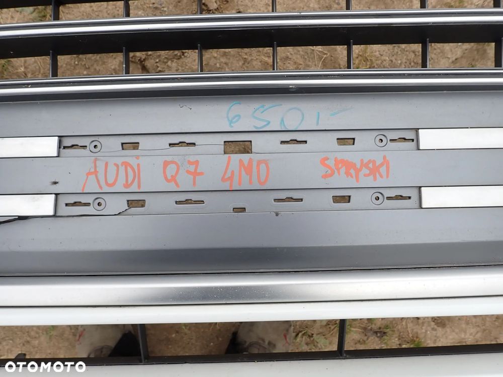 AUDI Q7 4M0 GRILL - 4