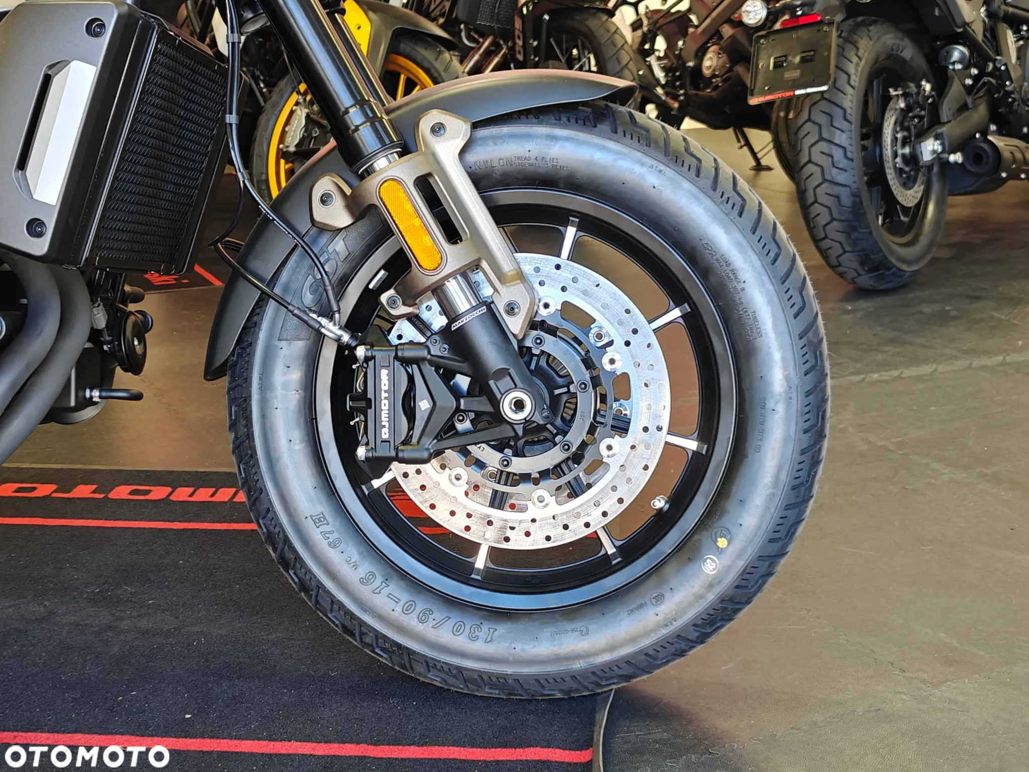QJMOTOR SRV 700 - 4