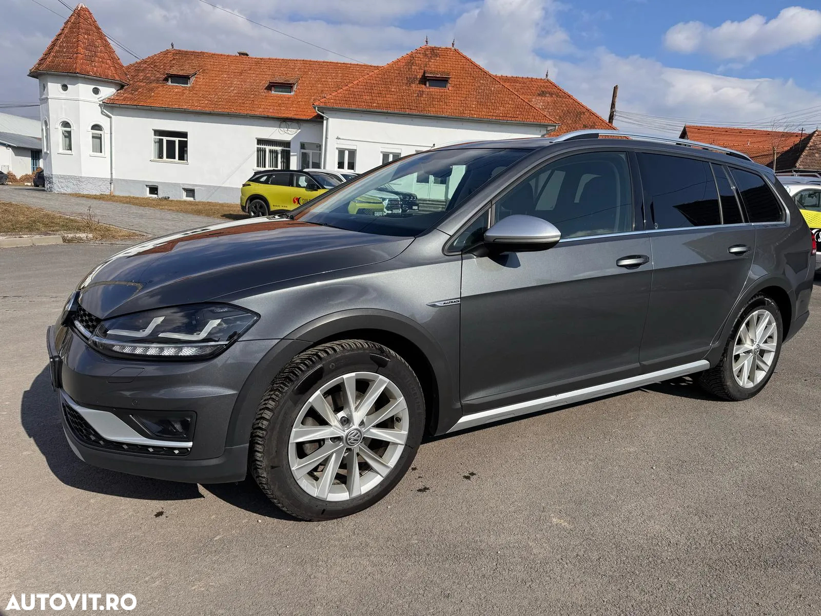 Volkswagen Golf Variant 2.0 TDI SCR 4Motion DSG Alltrack - 2