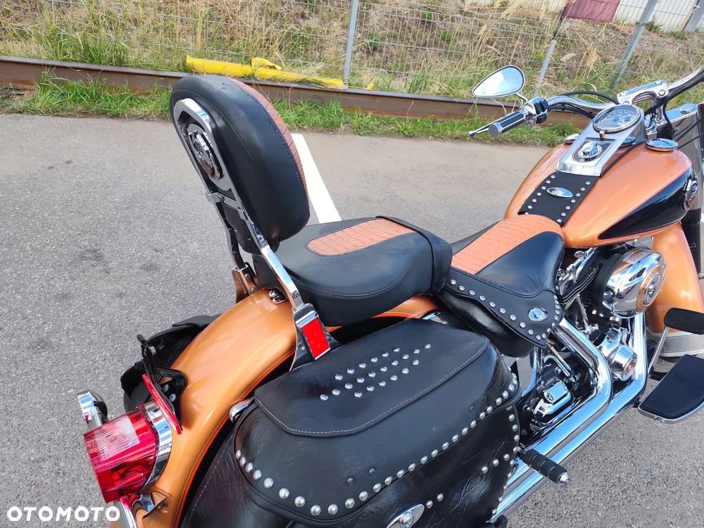 Harley-Davidson Softail Heritage Classic - 19