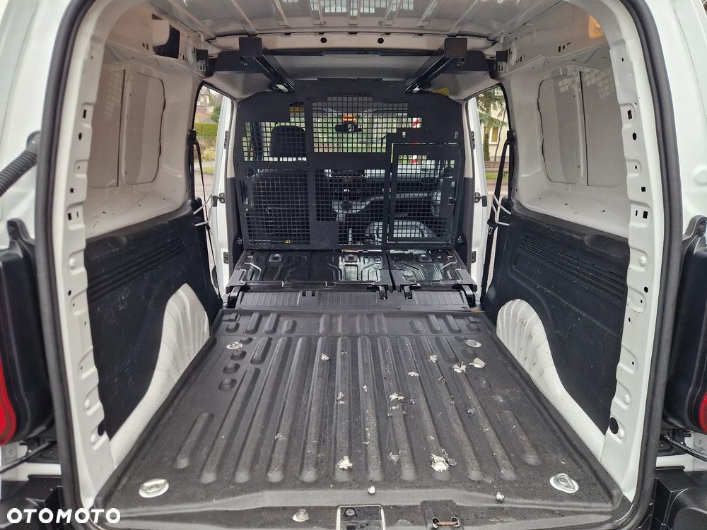 Opel Combo Maxi Brygadówka 5 Osób - 13