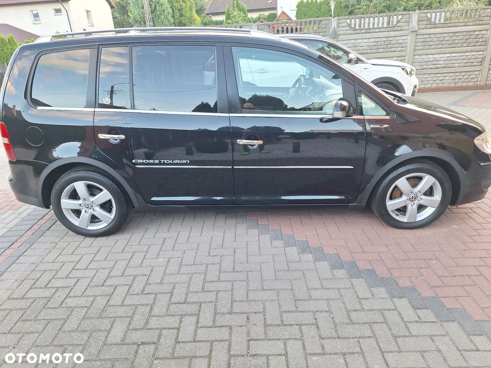 Volkswagen Touran 1.9 TDI DPF Highline - 10
