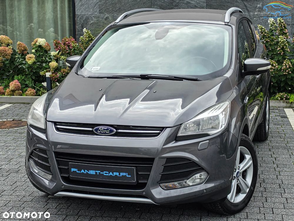 Ford Kuga 2.0 TDCi 2x4 Titanium - 2