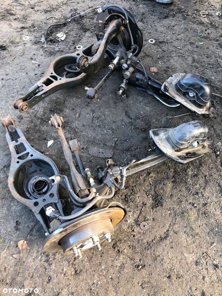 ZWROTNICA WAHACZ TYŁ LEWA LUB PRAWA TOYOTA COROLLA GR GWA!!! - 1