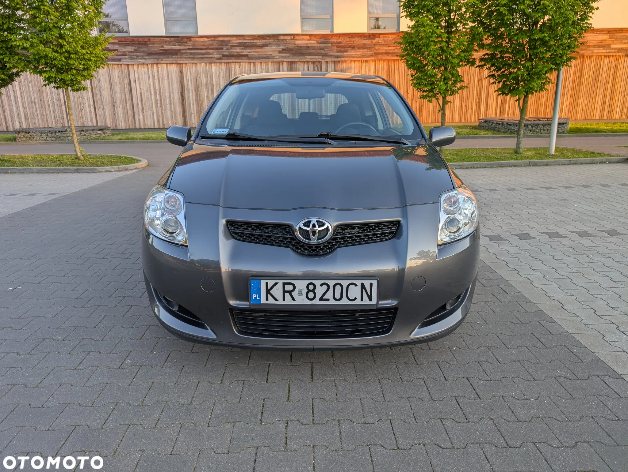 Toyota Auris 1.4 VVT-i Luna - 4