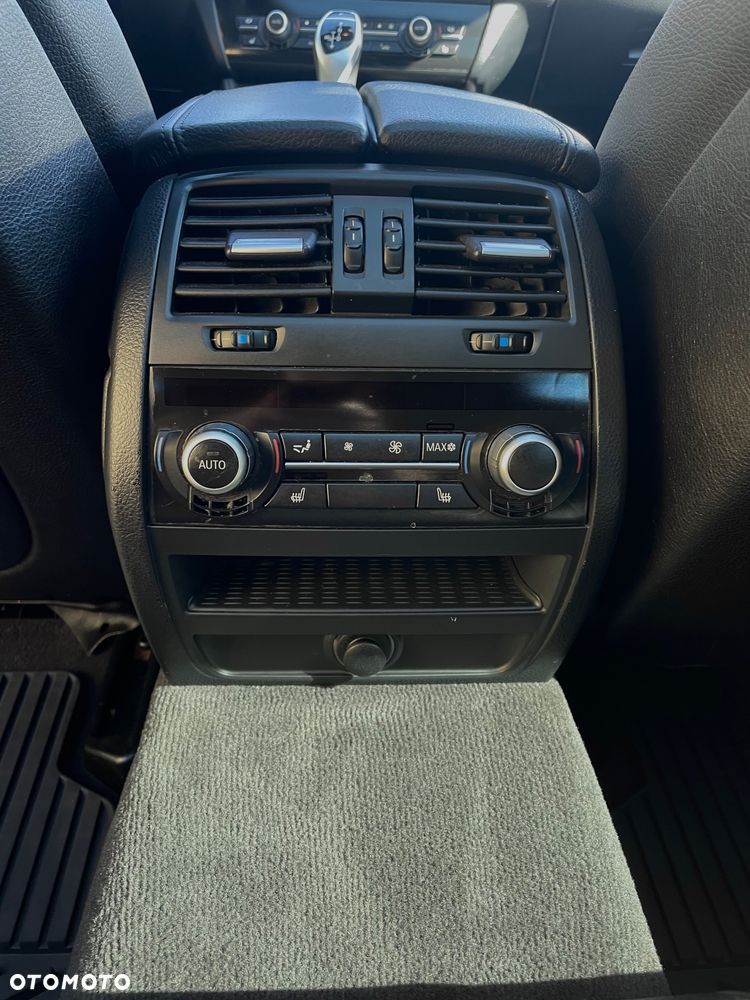 BMW Seria 5 535d xDrive - 9