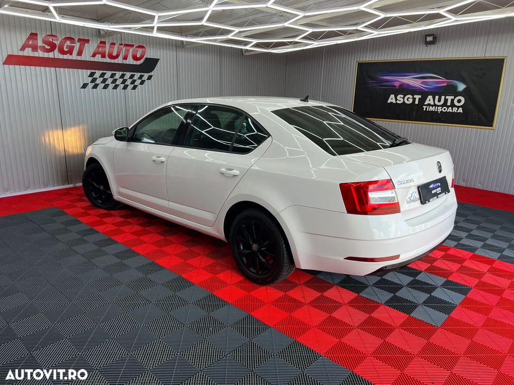 Skoda Octavia - 6