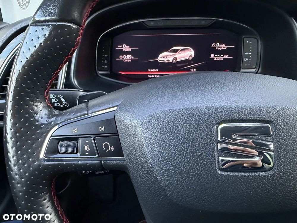 Seat Leon 1.5 eTSI FR DSG - 25