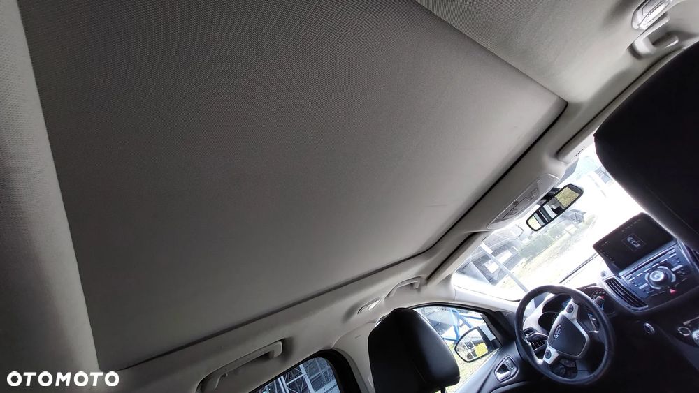Ford Kuga 1.6 EcoBoost 2x4 Titanium - 22