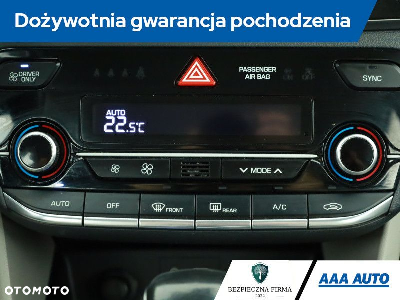 Hyundai IONIQ - 11