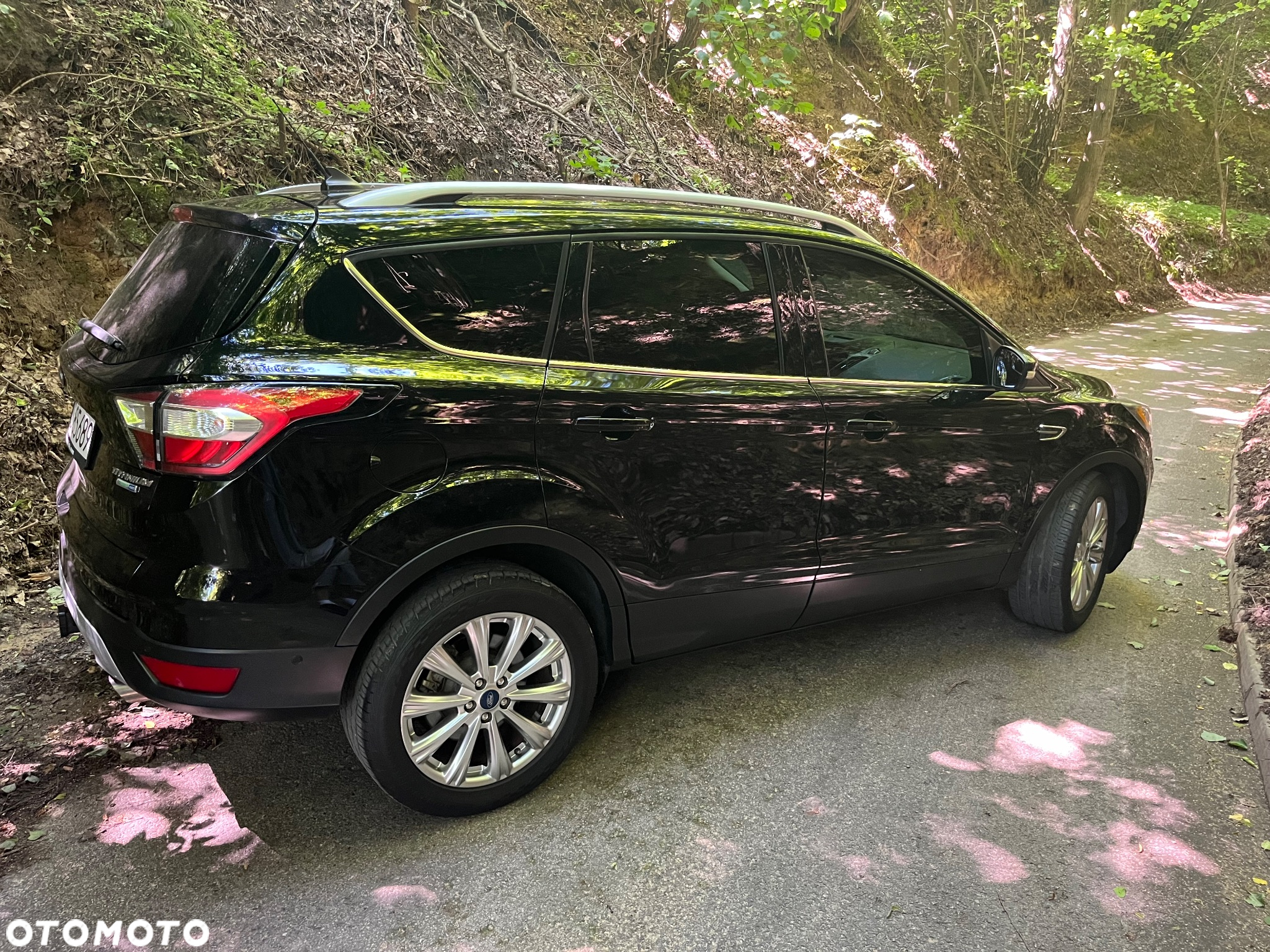 Ford Escape 2.0 EcoBoost AWD Titanium - 9