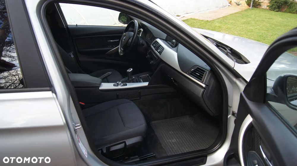 BMW Seria 3 316d Advantage - 17