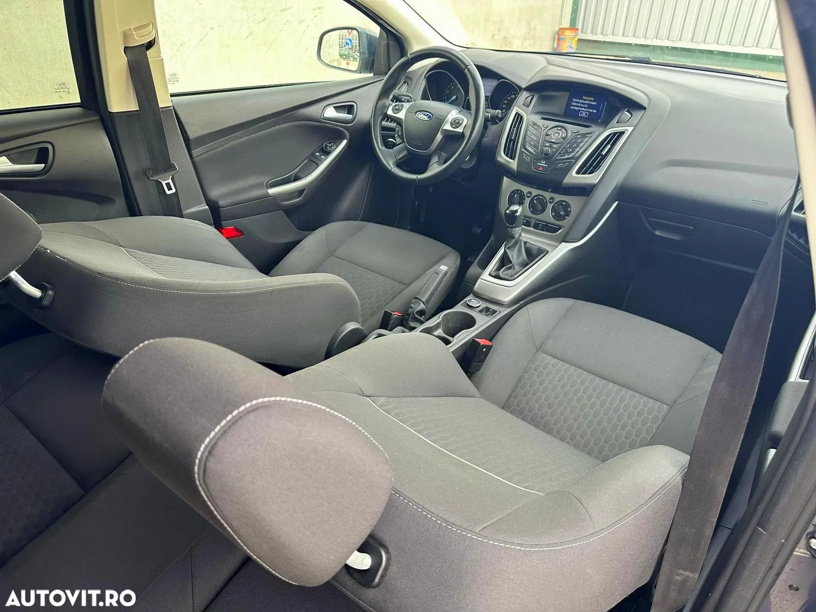 Ford Focus 1.0 EcoBoost 99g Start-Stopp-System Business Edition - 12