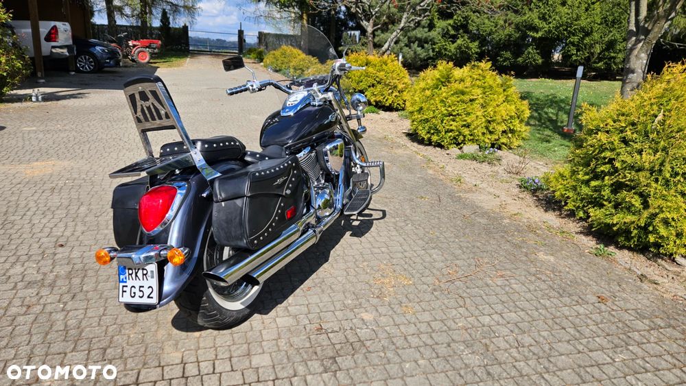 Suzuki VL 800 Volusia - Boulevard C50 - 11