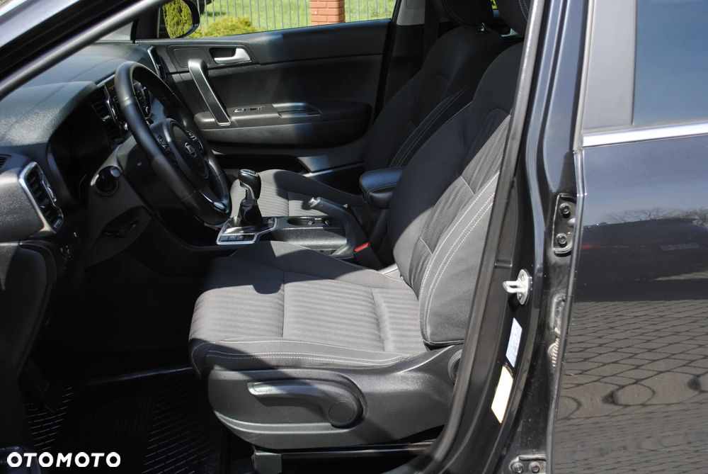 Kia Sportage 1.7 CRDI 2WD Attract - 12