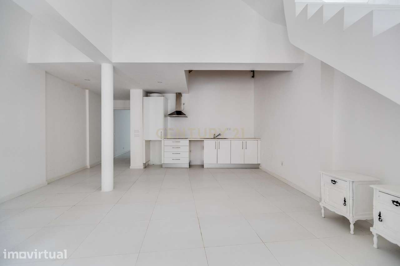 MORADIA T2 NA BAIXA DE OLHÃO C/ 2 PISCINAS - Grande imagem: 3/24