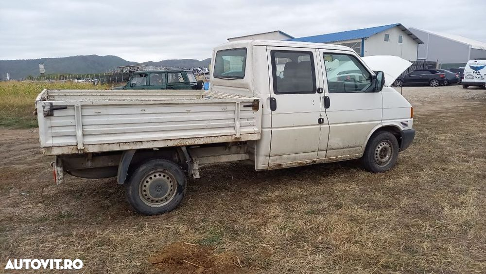 Dezmembrari Volkswagen Transporter T4 DOKA 2.5 TDI ACV - 4