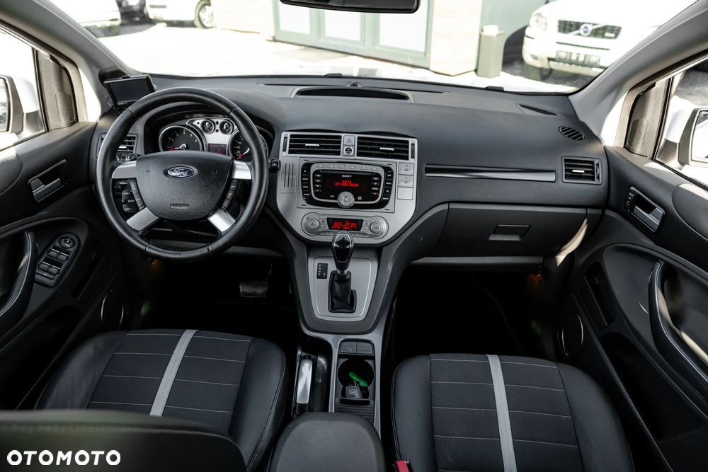 Ford Kuga 2.5 4x4 White Magic - 27