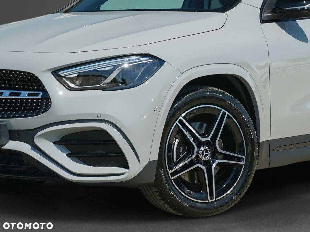 Mercedes-Benz GLA 200 d AMG Line 8G-DCT - 12