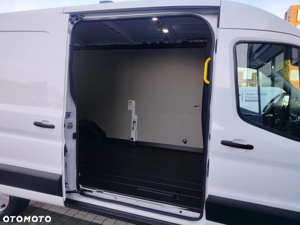 Ford Transit - 24