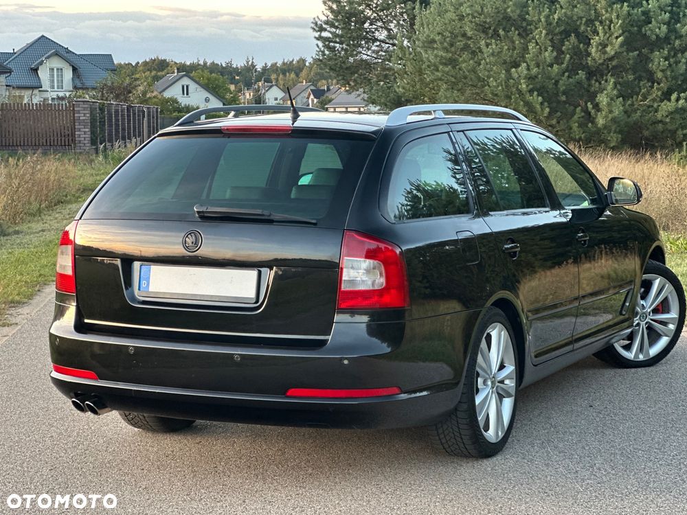 Skoda Octavia 2.0 TDI CR DPF DSG RS - 10