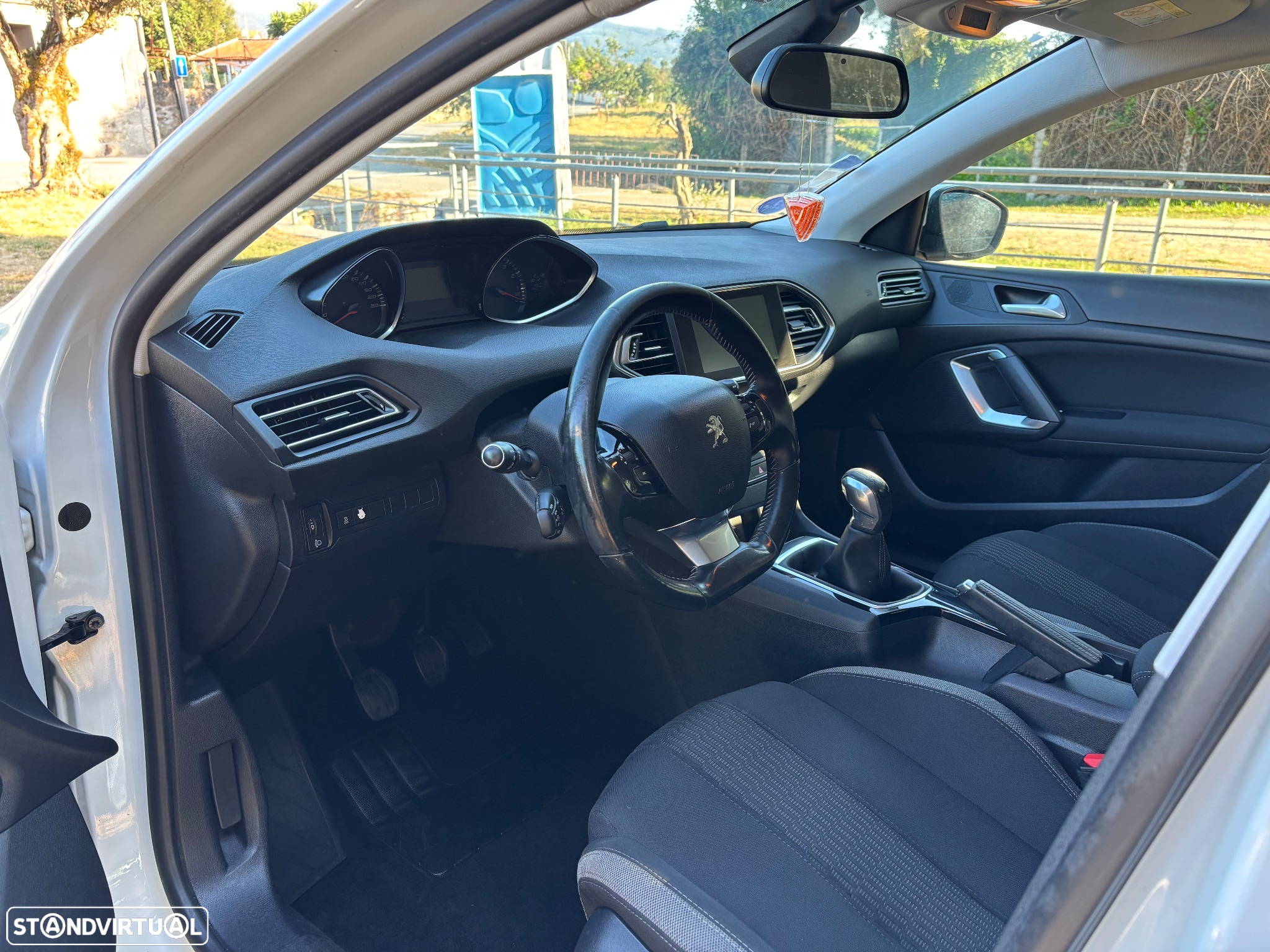 Peugeot 308 PureTech 110 Stop & Start Style - 15