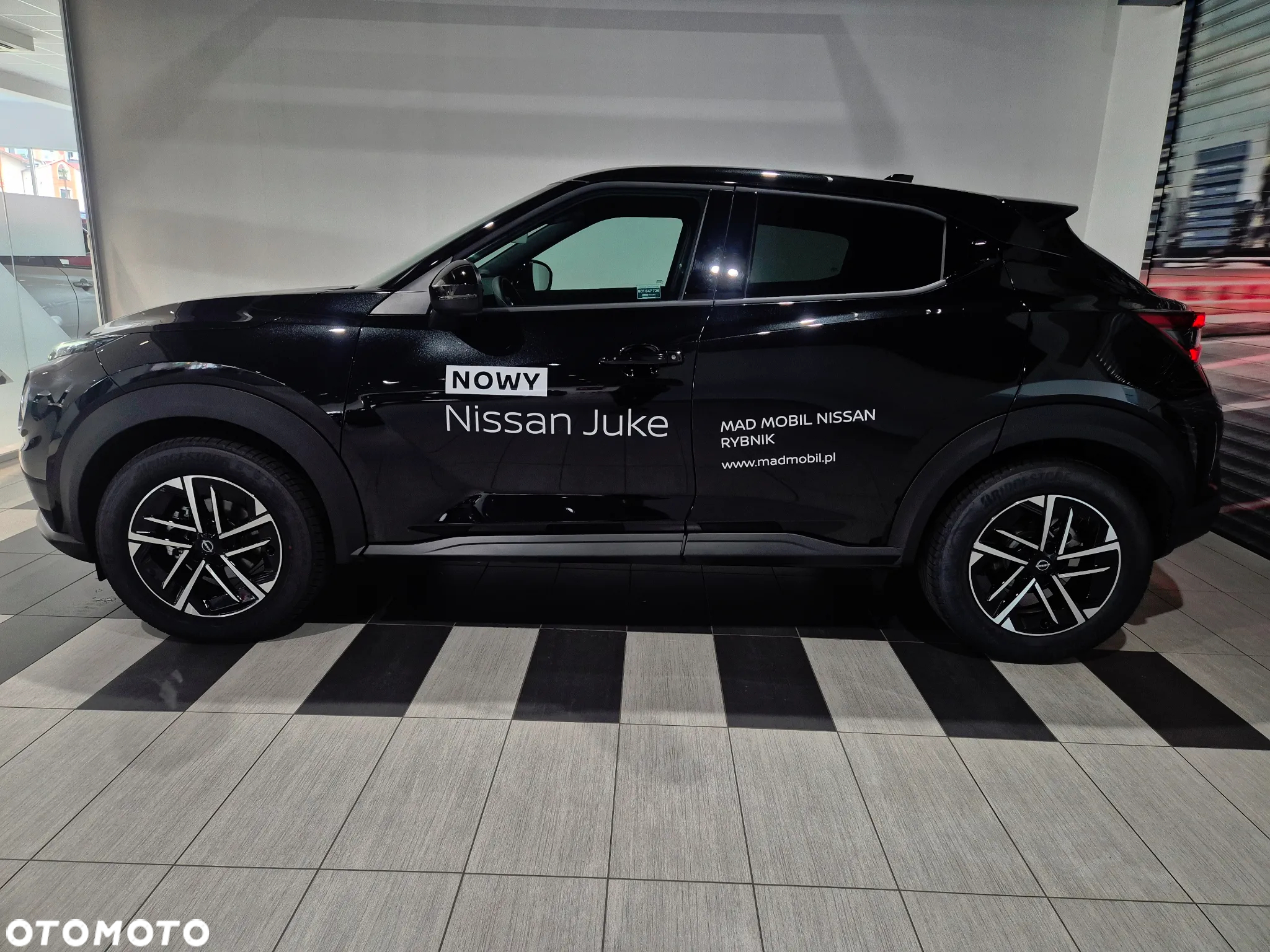 Nissan Juke 1.0 DIG-T N-Connecta - 4