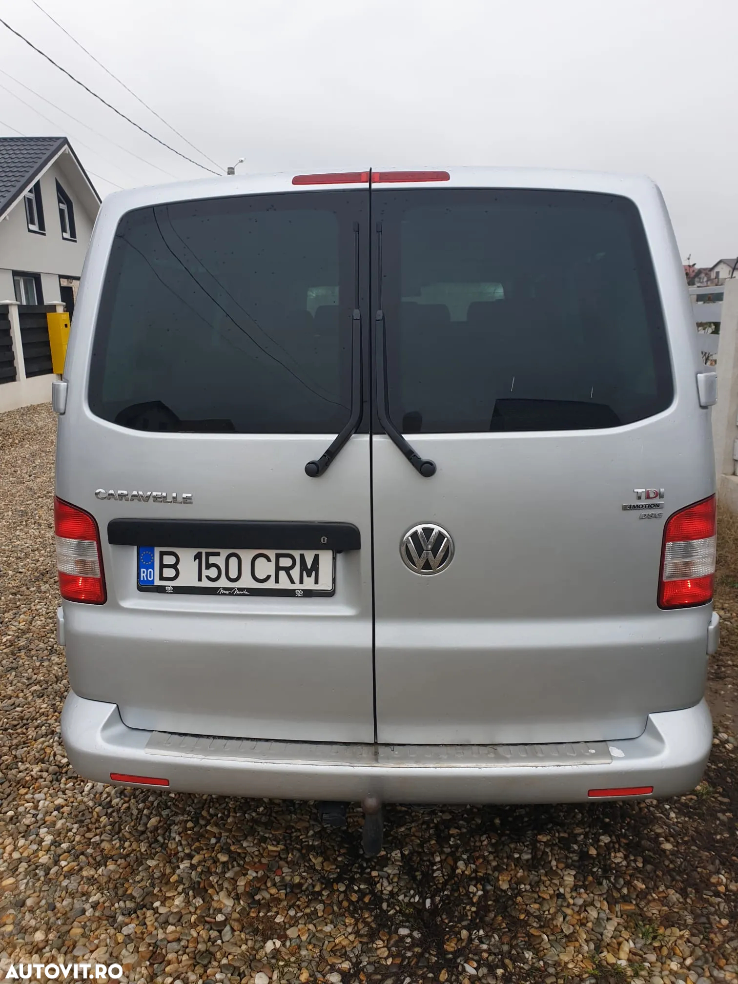 Volkswagen Caravelle - 9