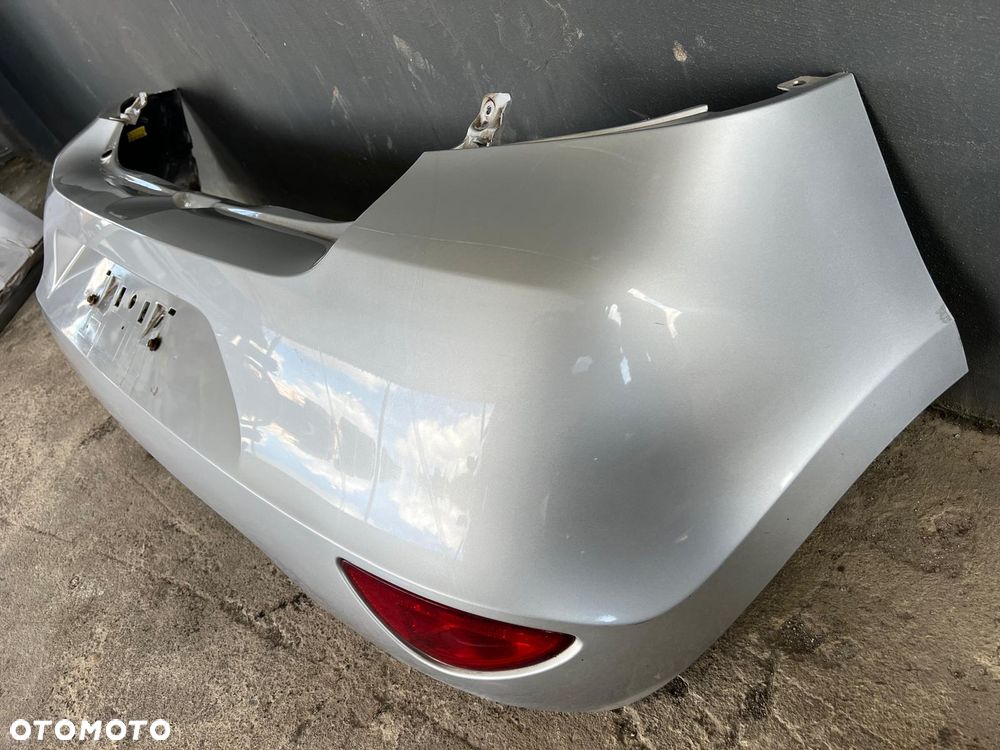 Zderzak tył tylny Renault Clio III lift (D69) - 2