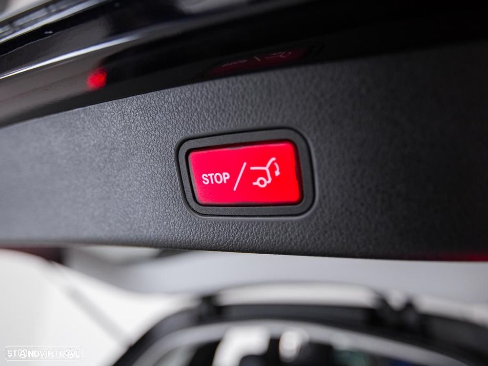 Mercedes-Benz GLC 300 e 4Matic 9G-TRONIC Edition Avantgarde - 17