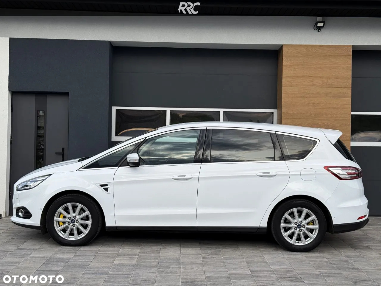 Ford S-Max 2.0 TDCi Titanium PowerShift - 11