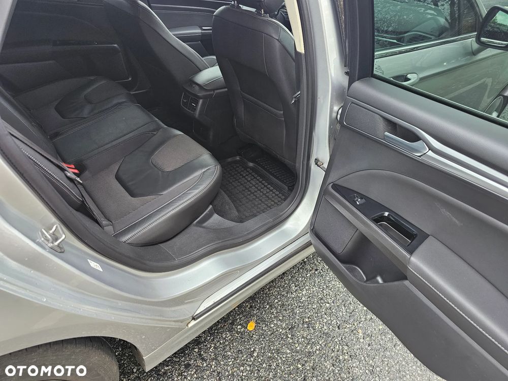 Ford Mondeo - 16
