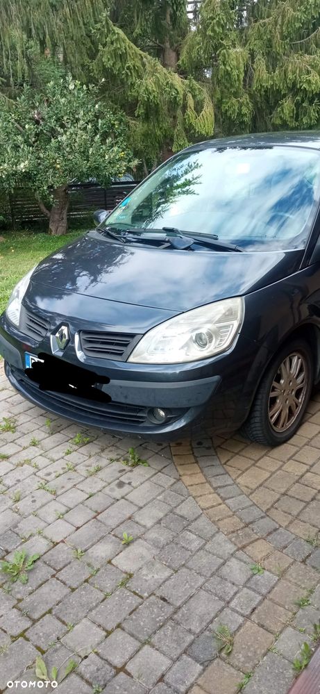 Renault Scenic - 1