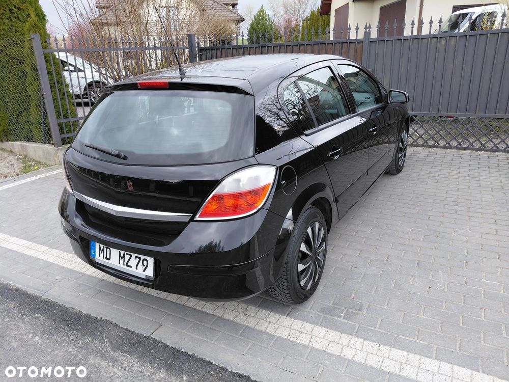 Opel Astra 1.6 Catch me - 22
